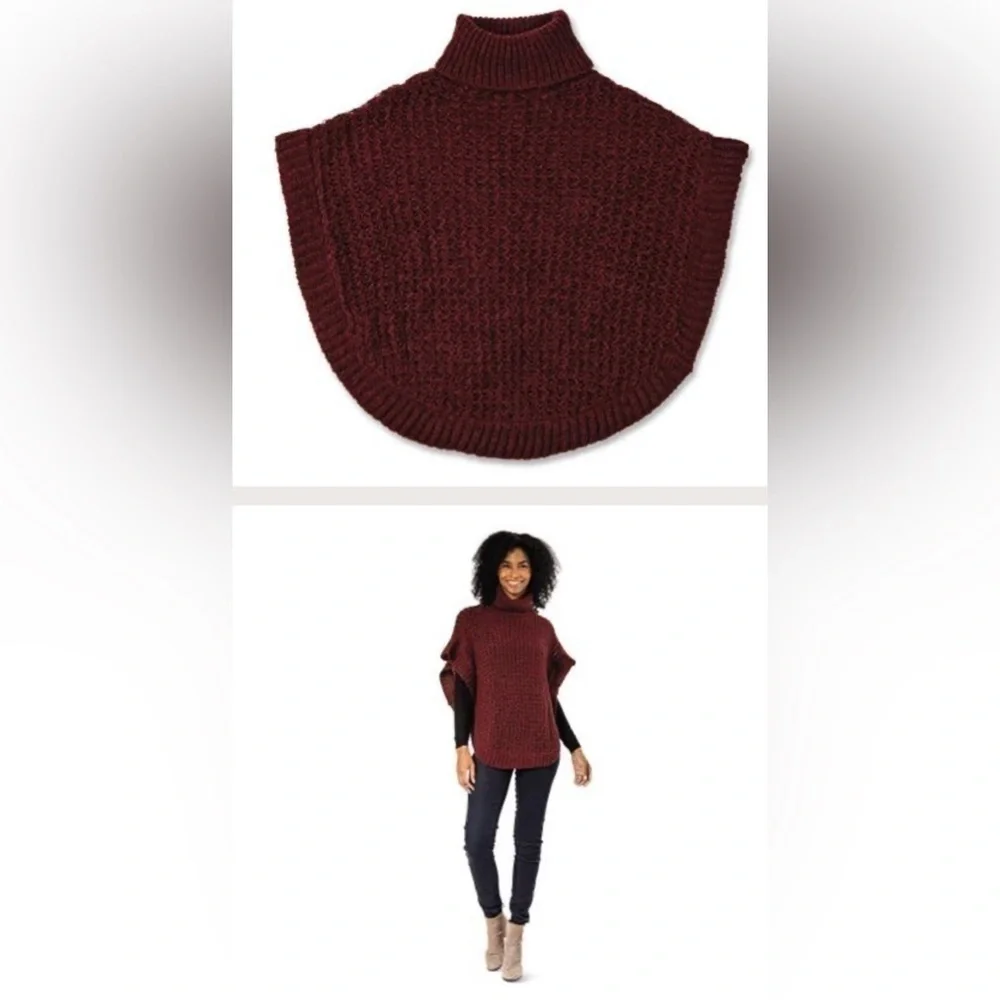 NWT SERRA LADIES PONCHO’S (2pack) Burgundy-soft & Plaid-fleece